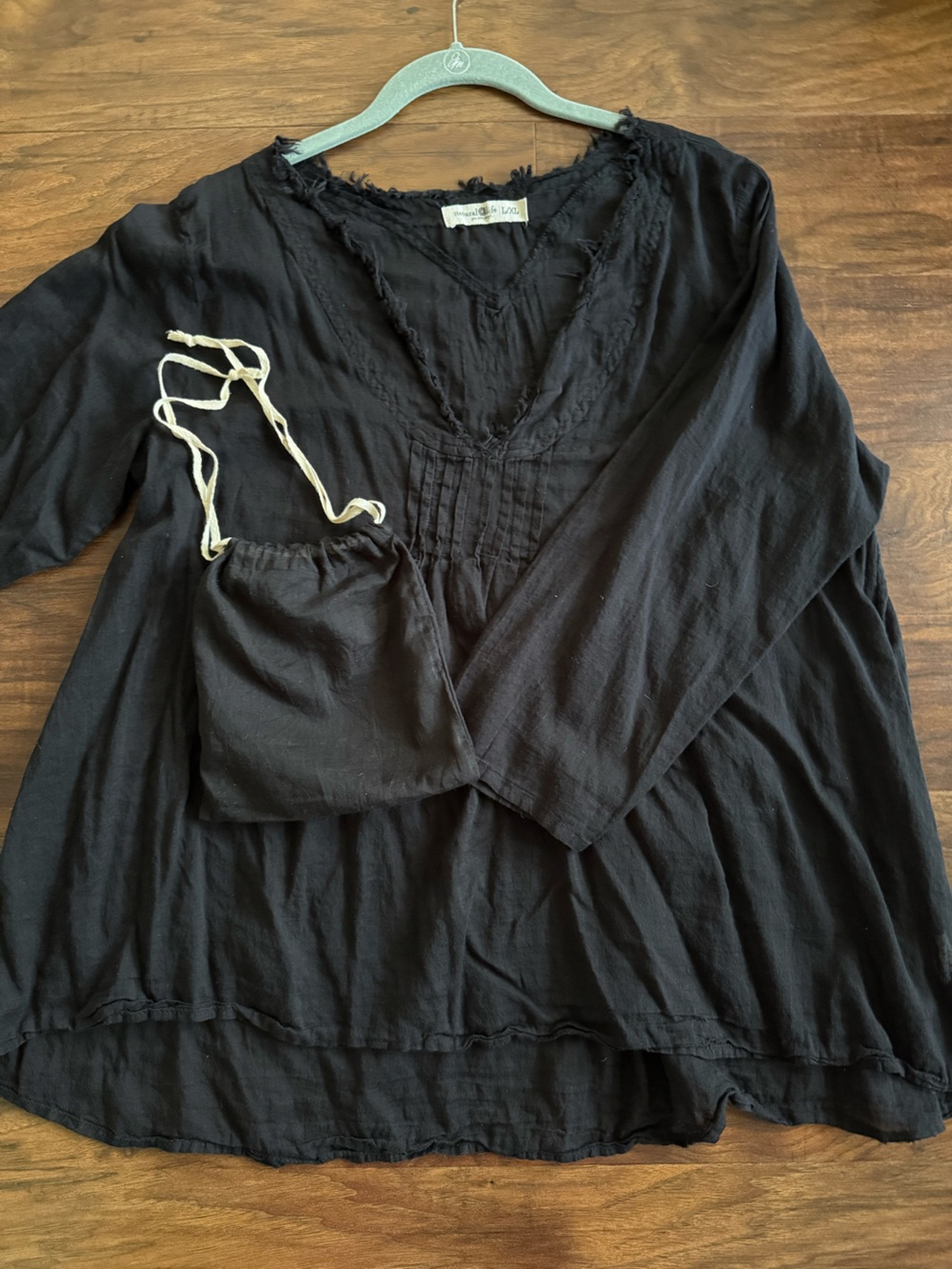NATURAL LIFE Black Long-Sleeve Boho Peasant Blouse with Drawstring Pouch